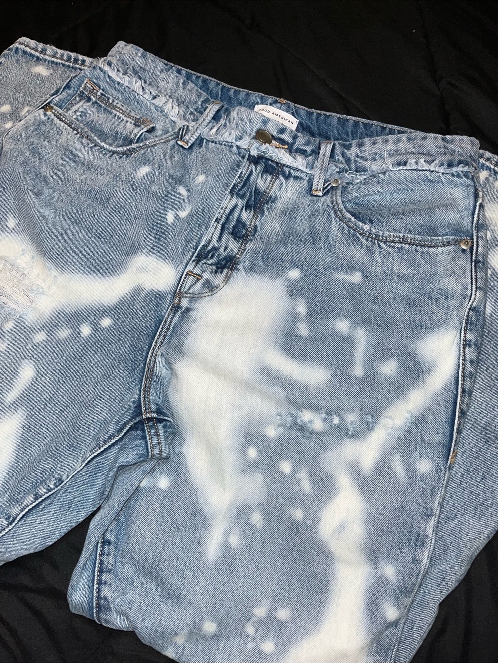 Good American Bleached Light Blue Straight Leg Jeans